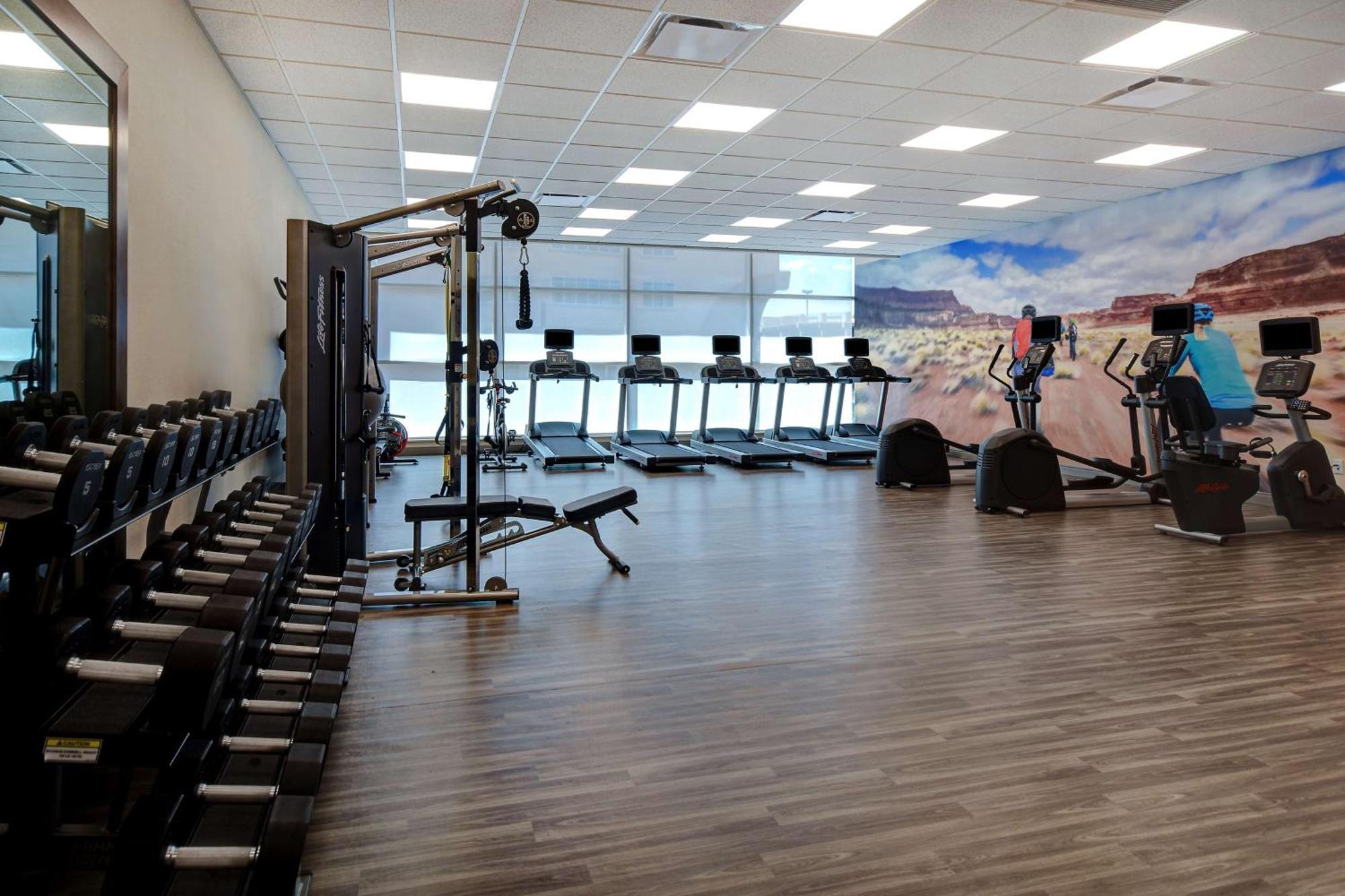 Home2 Suites By Hilton Tucson Downtown Екстериор снимка